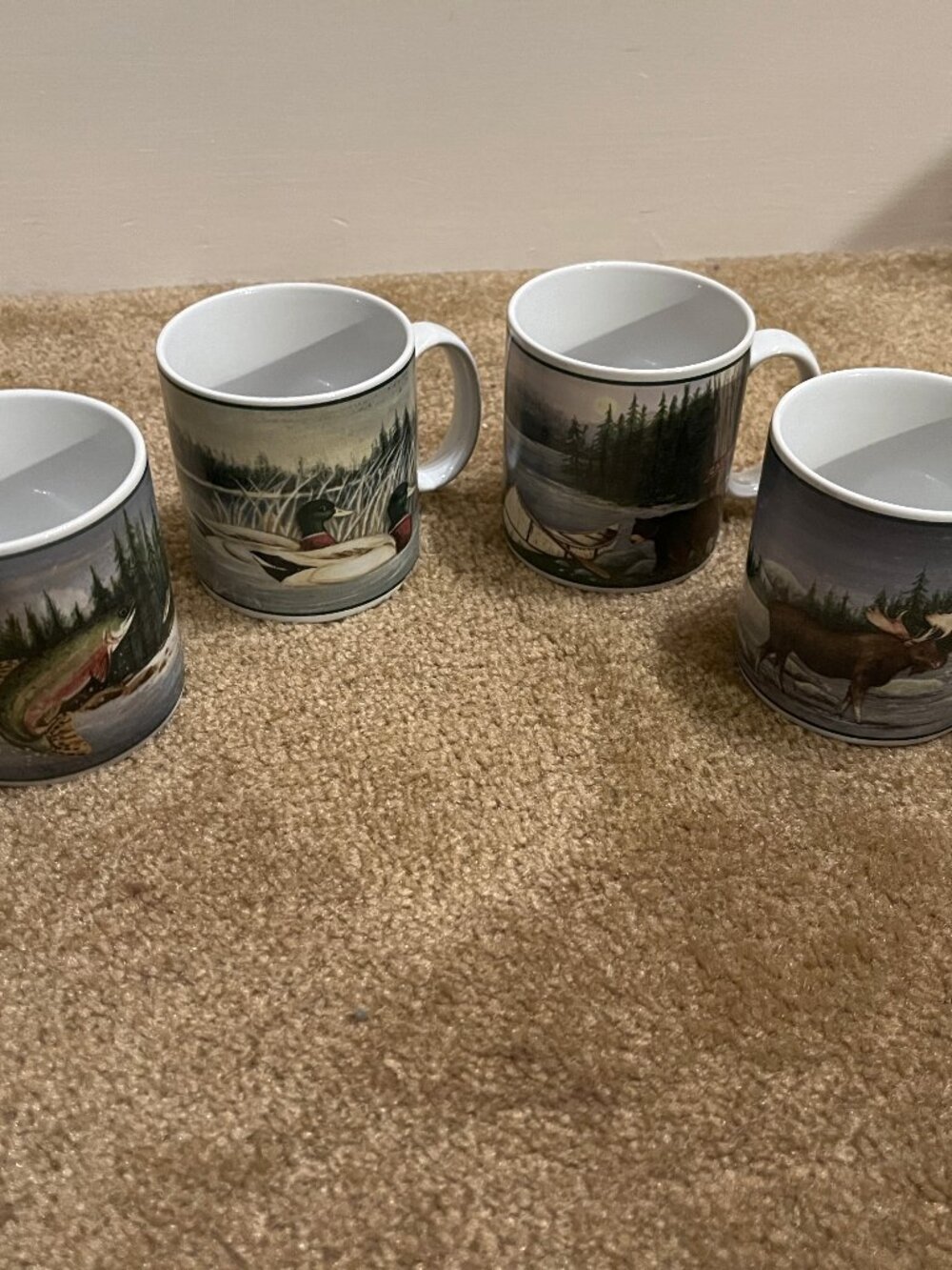 Set of 4 Vintage Wildlife mugs, like new
